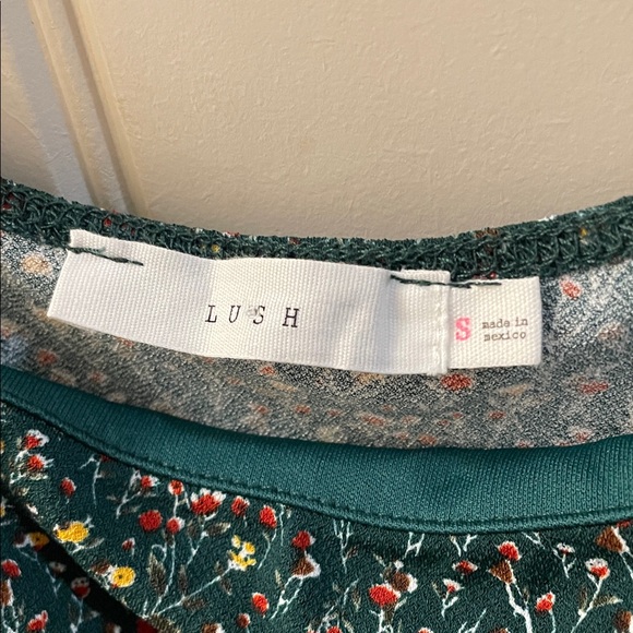 Lush Dark Green 🌺 Long Sleeve Ruffle-Hem Dress - Picture 2 of 4